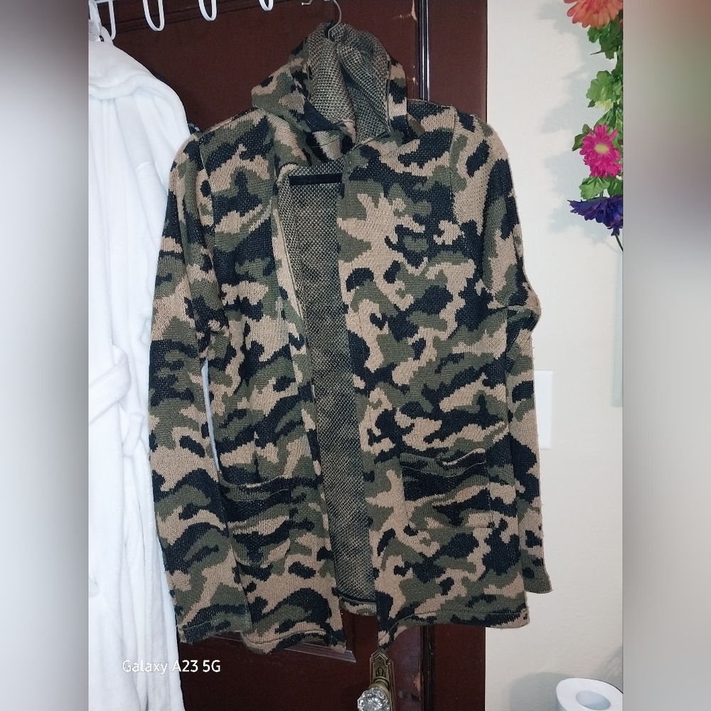 Women's Camo Cardigan
